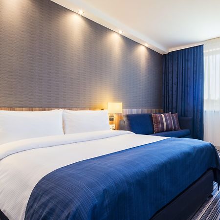 Holiday Inn Express Munich Airport Oberding Exterior photo