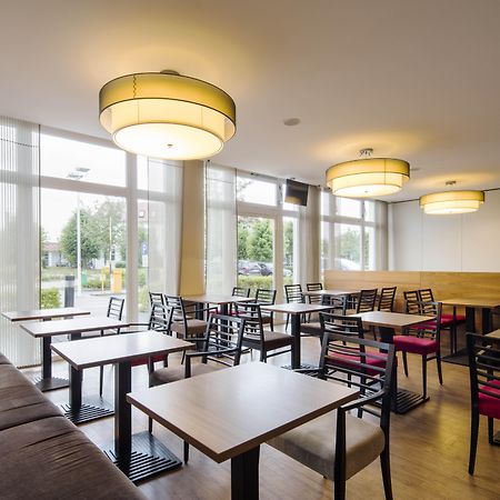 Holiday Inn Express Munich Airport Oberding Exterior photo